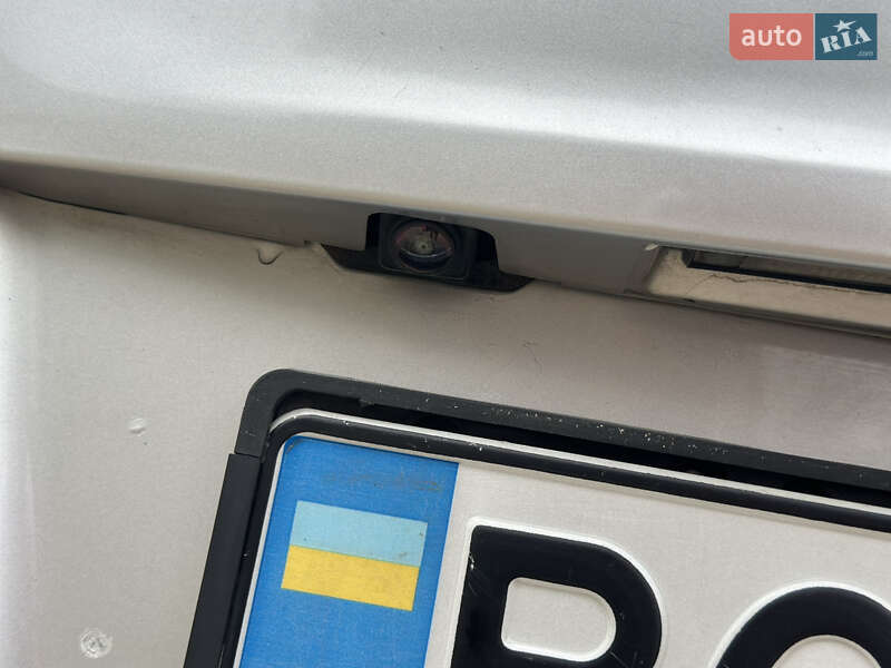 Позашляховик / Кросовер Nissan Qashqai+2 2013 в Стрию
