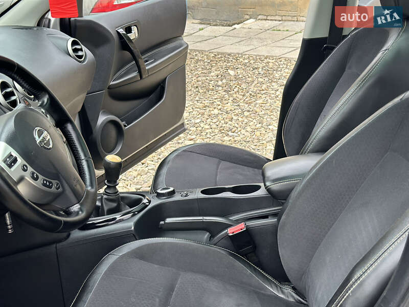 Позашляховик / Кросовер Nissan Qashqai+2 2013 в Стрию