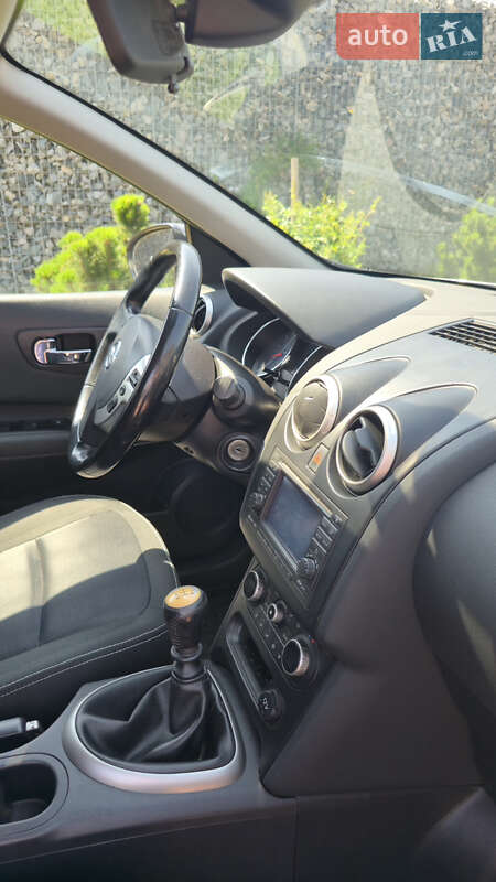 Внедорожник / Кроссовер Nissan Qashqai+2 2011 в Чернигове