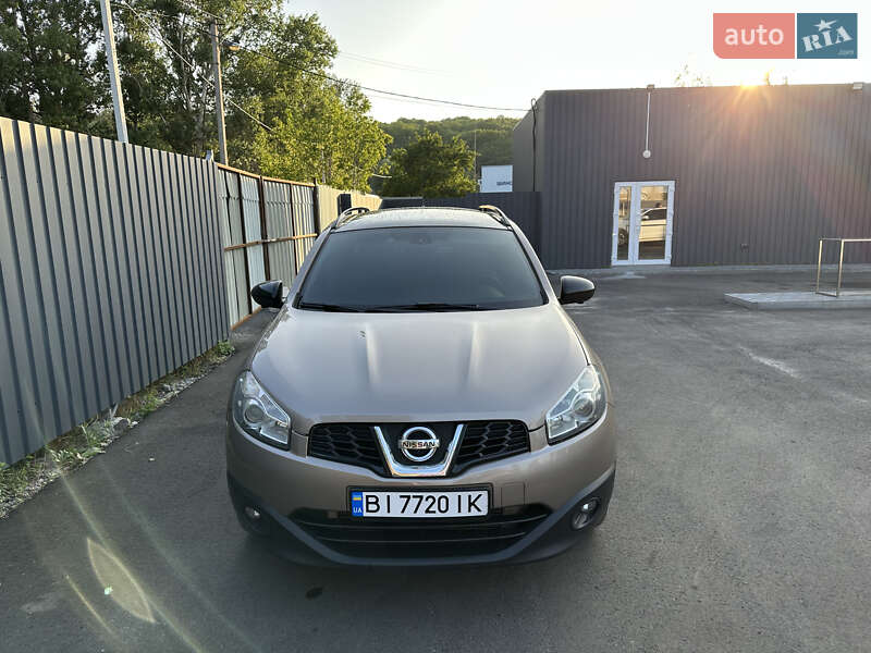 Внедорожник / Кроссовер Nissan Qashqai+2 2013 в Полтаве