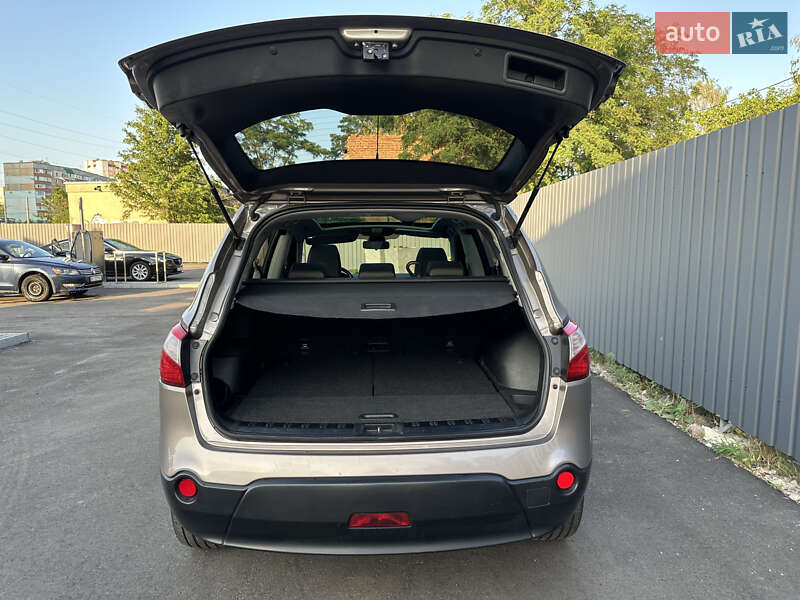 Внедорожник / Кроссовер Nissan Qashqai+2 2013 в Полтаве