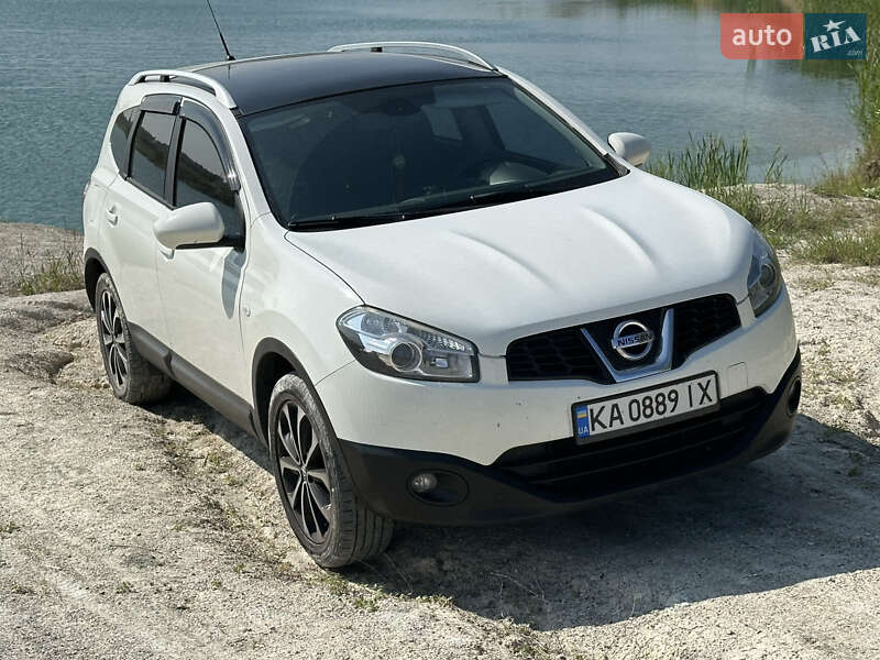 Nissan Qashqai+2 2012