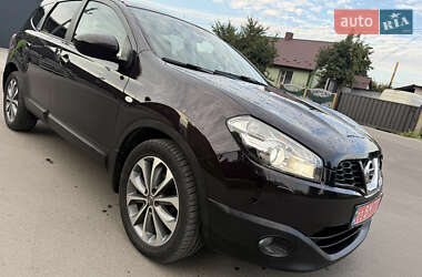Позашляховик / Кросовер Nissan Qashqai+2 2010 в Млиніві
