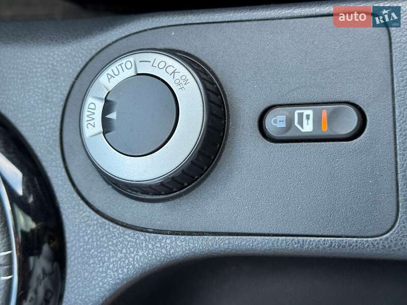 Позашляховик / Кросовер Nissan Qashqai+2 2013 в Косові