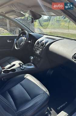 Позашляховик / Кросовер Nissan Qashqai+2 2009 в Дубні