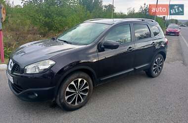 Внедорожник / Кроссовер Nissan Qashqai+2 2012 в Ужгороде
