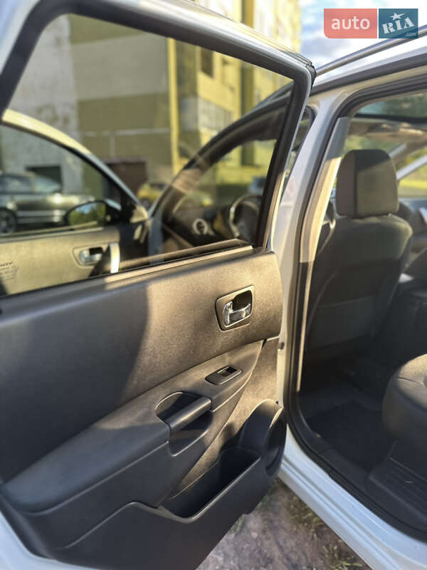 Внедорожник / Кроссовер Nissan Qashqai+2 2010 в Шептицькому фото 38 Внедорожник / Кроссовер Nissan Qashqai+2 2010 в Шептицькому