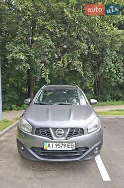 Внедорожник / Кроссовер Nissan Qashqai+2 2012 в Киеве