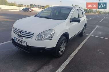 Внедорожник / Кроссовер Nissan Qashqai+2 2010 в Луцке