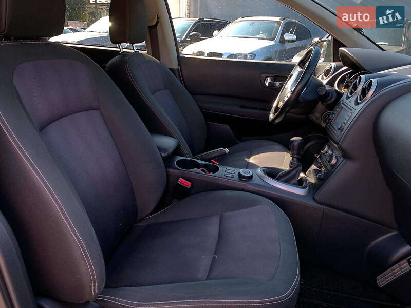 Позашляховик / Кросовер Nissan Qashqai+2 2012 в Вінниці