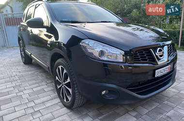 Позашляховик / Кросовер Nissan Qashqai+2 2011 в Вінниці