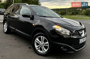 Внедорожник / Кроссовер Nissan Qashqai+2 2011 в 
