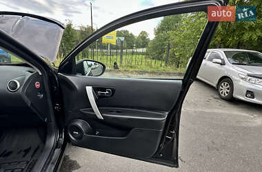 Внедорожник / Кроссовер Nissan Qashqai+2 2011 в 