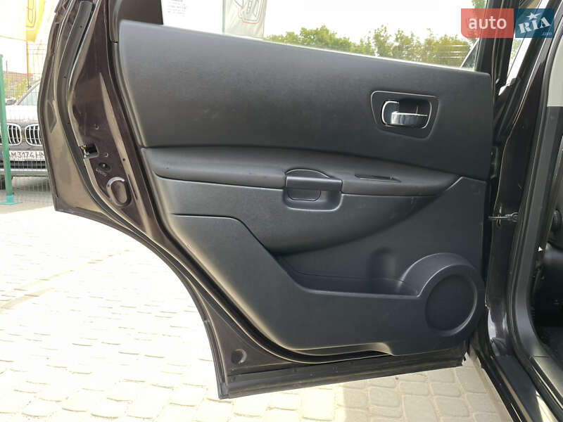Позашляховик / Кросовер Nissan Qashqai+2 2012 в Бердичеві фото 26 Позашляховик / Кросовер Nissan Qashqai+2 2012 в Бердичеві