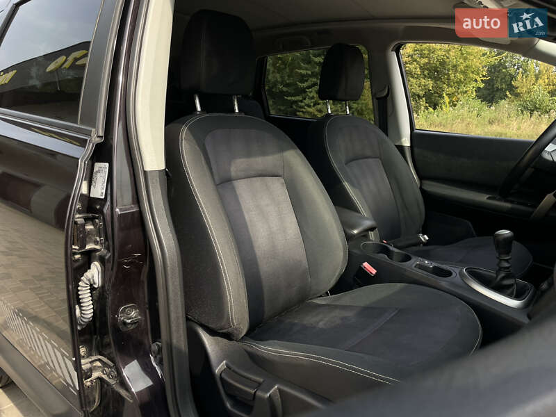 Позашляховик / Кросовер Nissan Qashqai+2 2012 в Бердичеві фото 35 Позашляховик / Кросовер Nissan Qashqai+2 2012 в Бердичеві