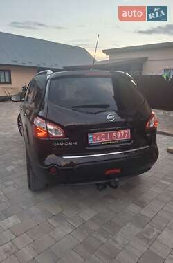 Внедорожник / Кроссовер Nissan Qashqai+2 2011 в 
