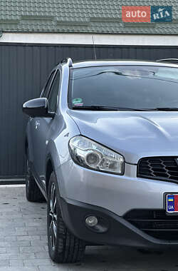 Позашляховик / Кросовер Nissan Qashqai+2 2013 в 