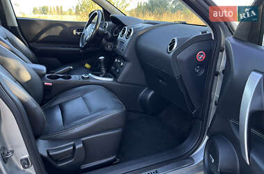 Позашляховик / Кросовер Nissan Qashqai+2 2011 в  фото 30 Позашляховик / Кросовер Nissan Qashqai+2 2011 в