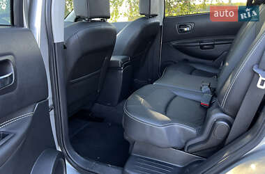 Позашляховик / Кросовер Nissan Qashqai+2 2011 в  фото 35 Позашляховик / Кросовер Nissan Qashqai+2 2011 в