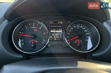 Позашляховик / Кросовер Nissan Qashqai+2 2011 в  фото 40 Позашляховик / Кросовер Nissan Qashqai+2 2011 в