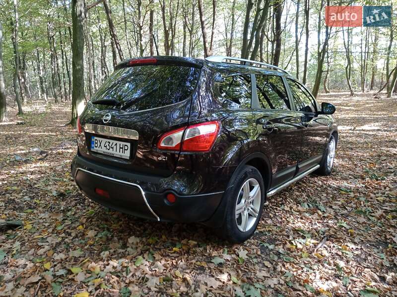 Внедорожник / Кроссовер Nissan Qashqai+2 2010 в Полонном фото 3 Внедорожник / Кроссовер Nissan Qashqai+2 2010 в Полонном
