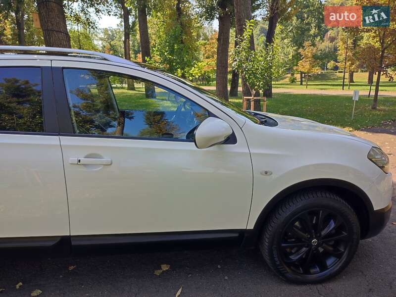 Внедорожник / Кроссовер Nissan Qashqai+2 2010 в Звенигородке фото 17 Внедорожник / Кроссовер Nissan Qashqai+2 2010 в Звенигородке