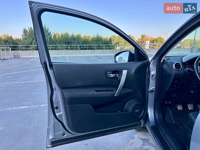 Внедорожник / Кроссовер Nissan Qashqai+2 2012 в Киеве