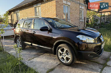 Nissan Qashqai+2 2012