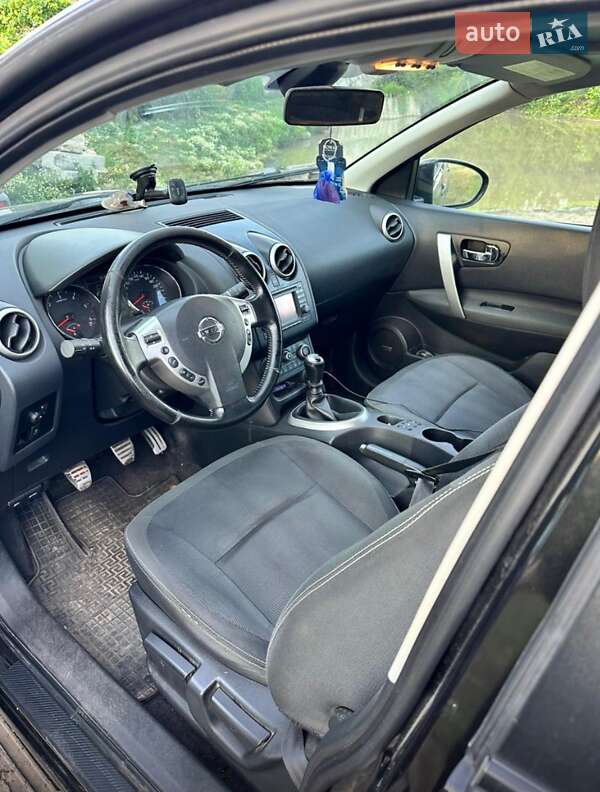 Внедорожник / Кроссовер Nissan Qashqai+2 2010 в Виннице