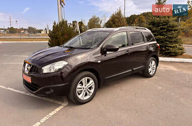 Внедорожник / Кроссовер Nissan Qashqai+2 2010 в 