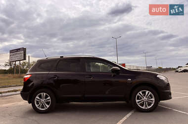 Внедорожник / Кроссовер Nissan Qashqai+2 2010 в 