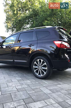 Внедорожник / Кроссовер Nissan Qashqai+2 2012 в 