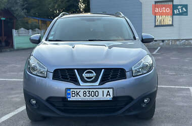 Внедорожник / Кроссовер Nissan Qashqai+2 2010 в 