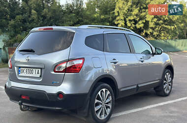 Внедорожник / Кроссовер Nissan Qashqai+2 2010 в 