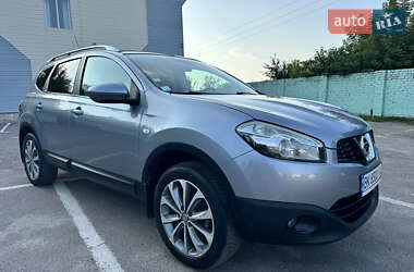 Внедорожник / Кроссовер Nissan Qashqai+2 2010 в 