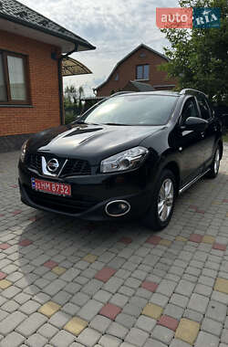 Nissan Qashqai+2 2012