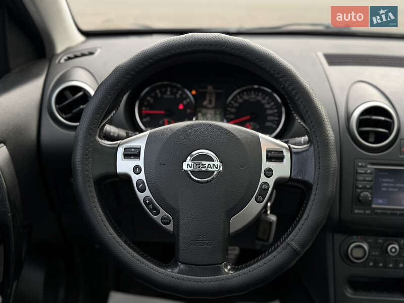 Внедорожник / Кроссовер Nissan Qashqai+2 2010 в Киеве