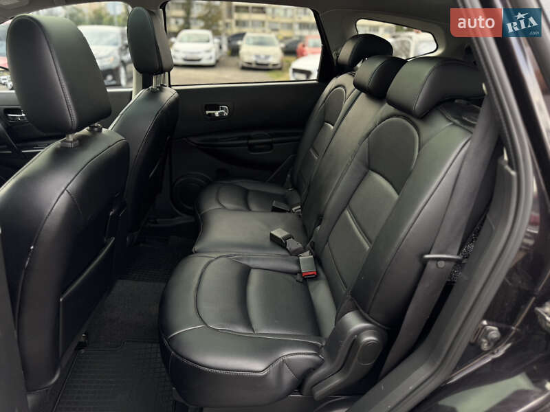 Внедорожник / Кроссовер Nissan Qashqai+2 2010 в Киеве