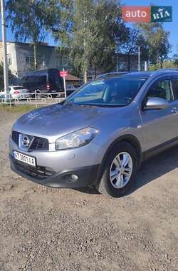 Внедорожник / Кроссовер Nissan Qashqai+2 2012 в 