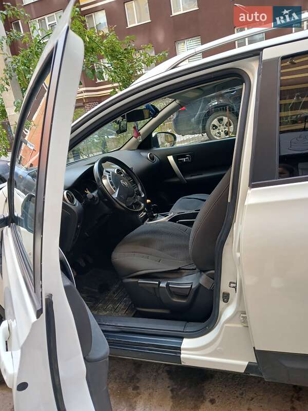 Позашляховик / Кросовер Nissan Qashqai+2 2012 в Хмельницькому
