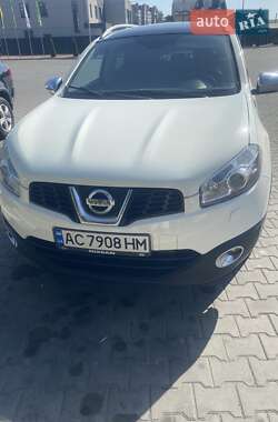 Nissan Qashqai+2 2011
