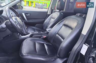 Внедорожник / Кроссовер Nissan Qashqai+2 2012 в 