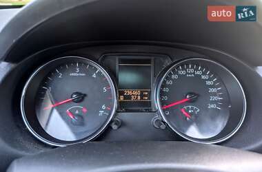 Внедорожник / Кроссовер Nissan Qashqai+2 2012 в 