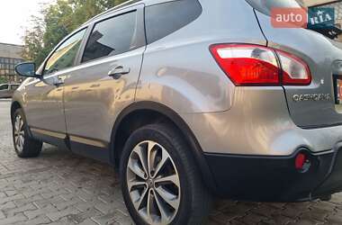 Внедорожник / Кроссовер Nissan Qashqai+2 2010 в 