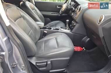 Внедорожник / Кроссовер Nissan Qashqai+2 2010 в 