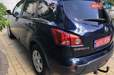 Внедорожник / Кроссовер Nissan Qashqai+2 2009 в 