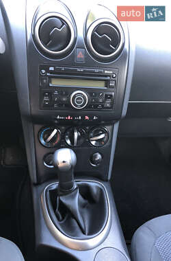 Внедорожник / Кроссовер Nissan Qashqai+2 2009 в 