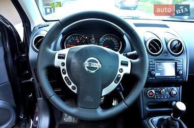 Внедорожник / Кроссовер Nissan Qashqai+2 2011 в 