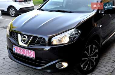 Внедорожник / Кроссовер Nissan Qashqai+2 2011 в 