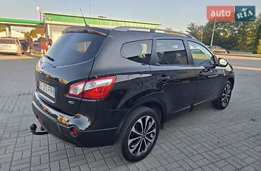Внедорожник / Кроссовер Nissan Qashqai+2 2012 в 